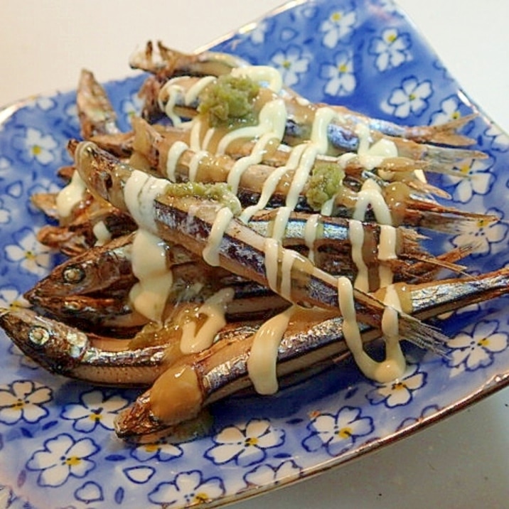 酢味噌/マヨ/柚子胡椒で　焼ききびなごのおつまみ